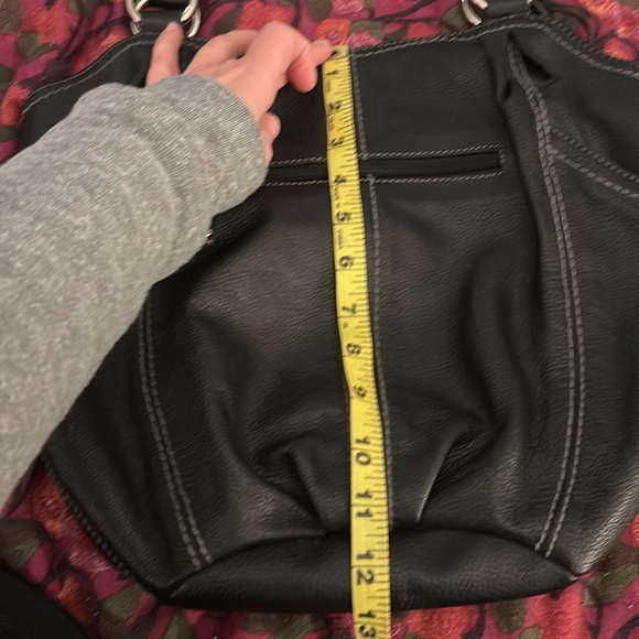 Tignanello Black Leather Shoulder Bag - Picture 4 of 4